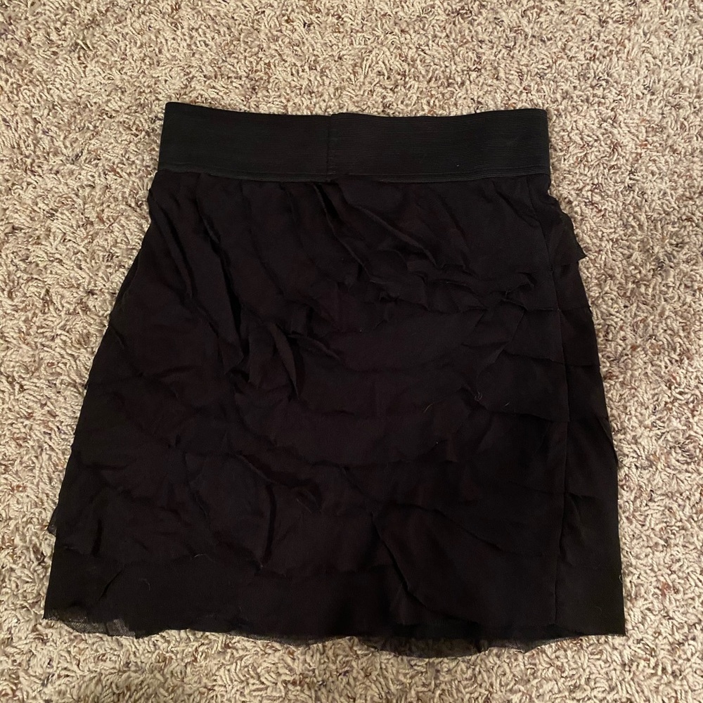 Express Ruffle Skirt - Picture 5 of 6